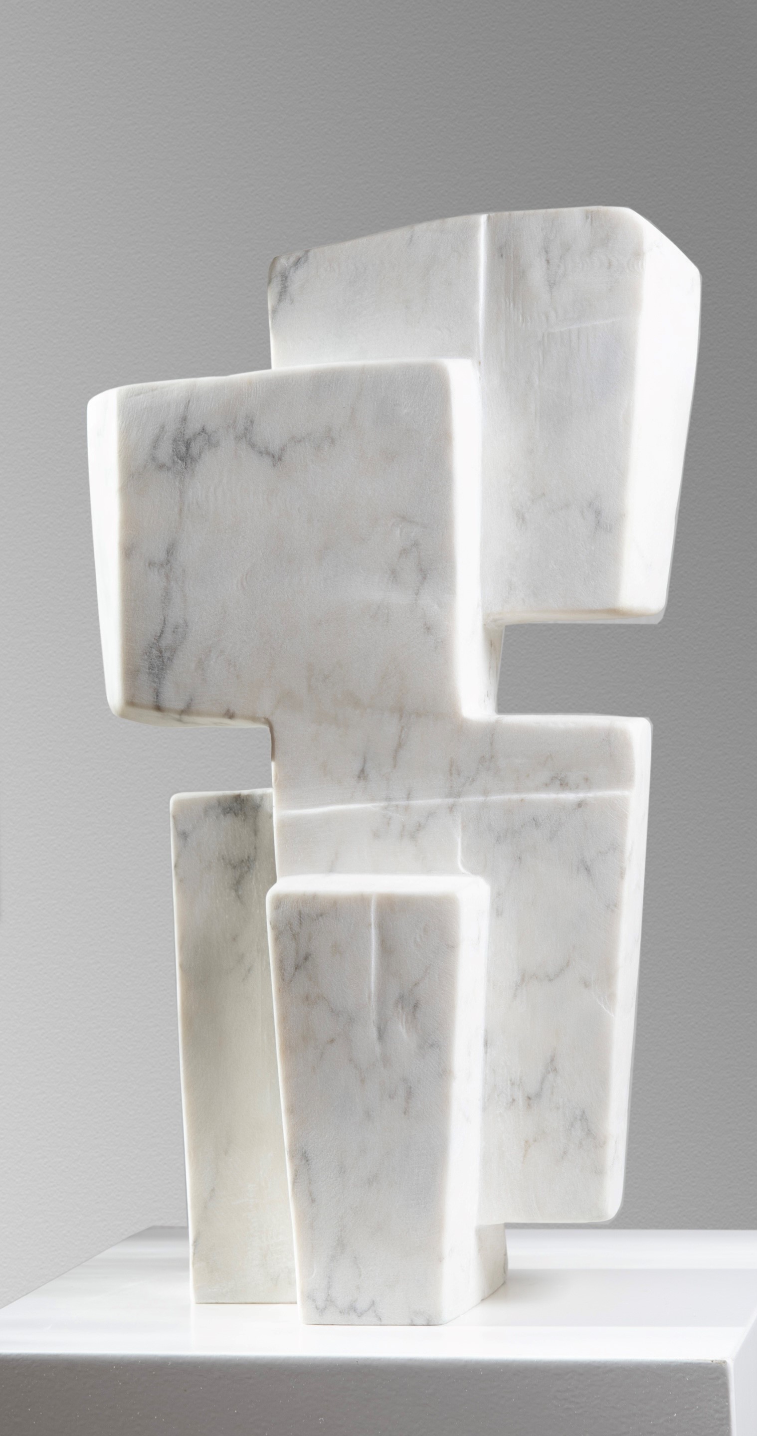 Zeno P - Portuguese marble - 48 cm